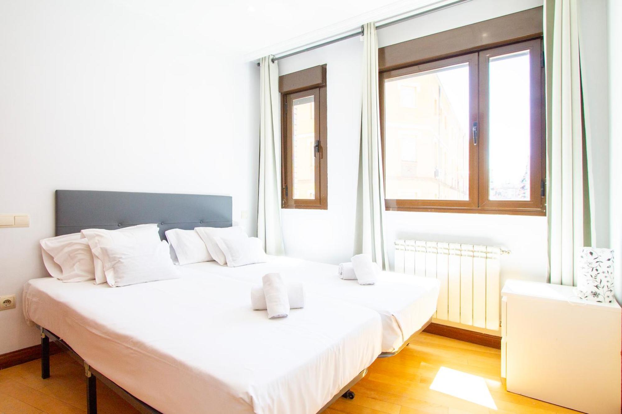 Apartamentos Adelfas Madrid Ngoại thất bức ảnh