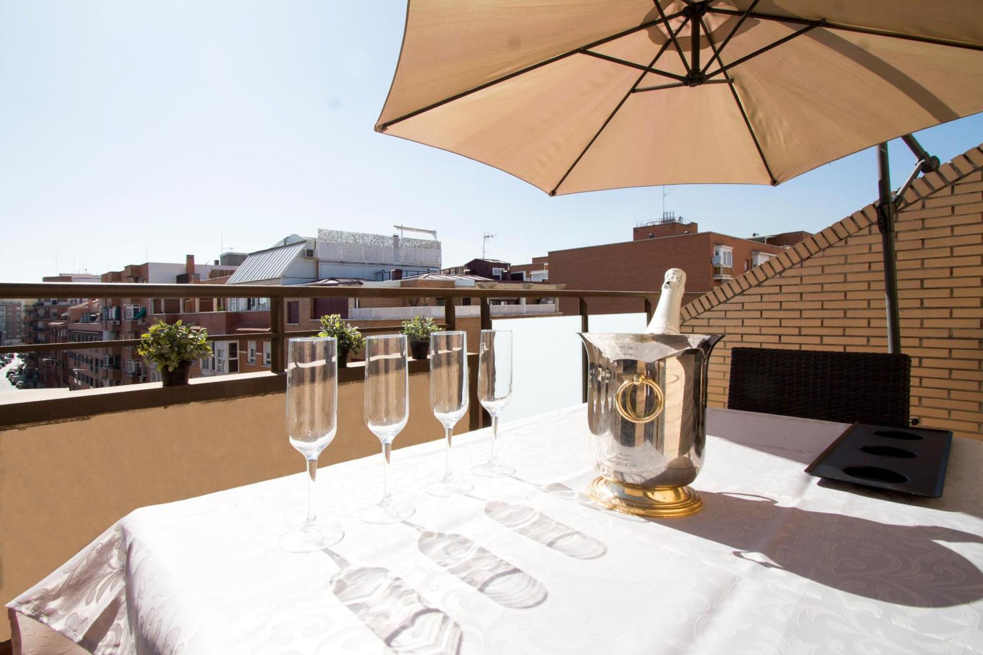Apartamentos Adelfas Madrid Ngoại thất bức ảnh