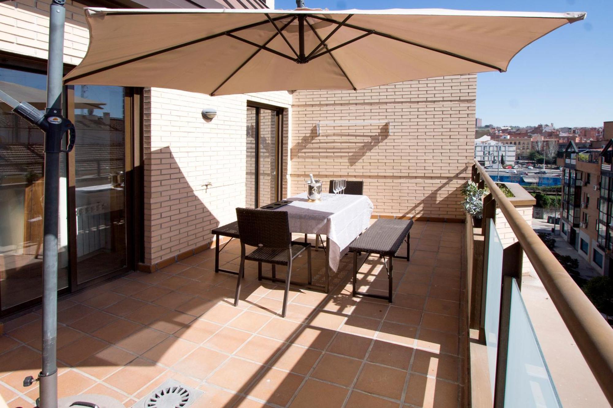Apartamentos Adelfas Madrid Ngoại thất bức ảnh